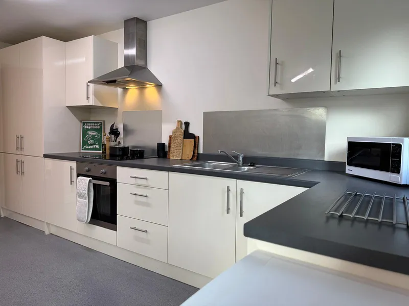 Longdales Lodge // Lincoln Bishop // 6 Bed all Ensuite - Image 14